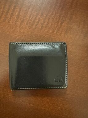Timberland Black Leather Folded Wallet with Contrast Stitching